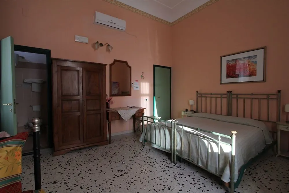 Hotel Posta Συρακούσες 3*,
