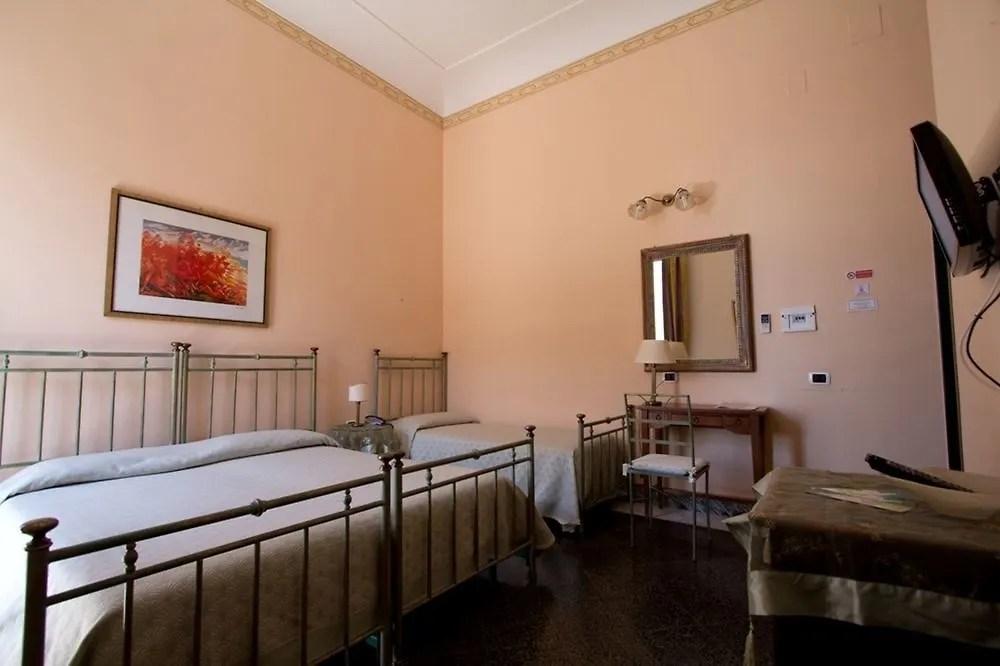 Hotel Posta Syracuse 3*,